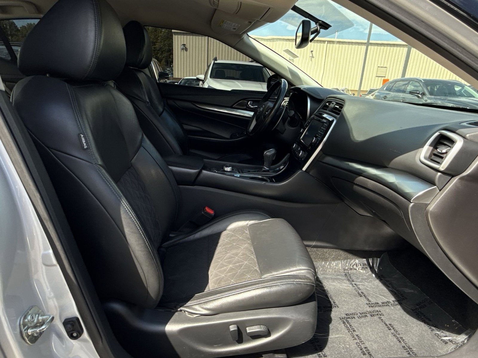 Used 2017 Nissan Maxima SR w/ Midnight Edition FWD image 24