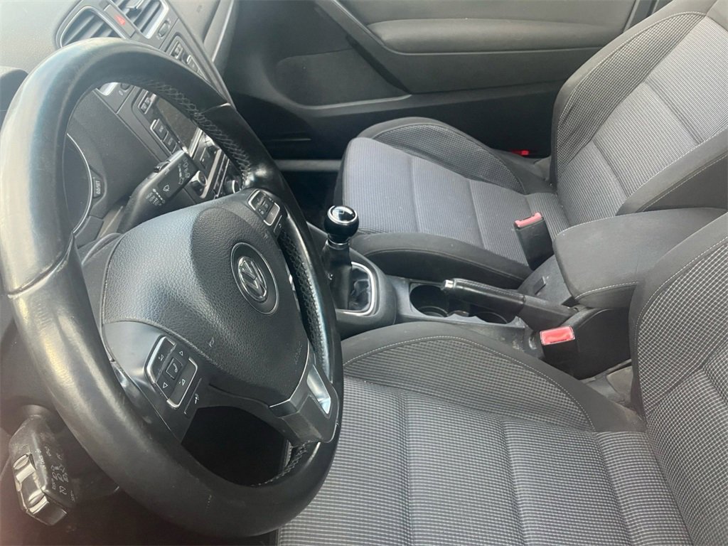 Used 2012 Volkswagen Golf TDI image 7