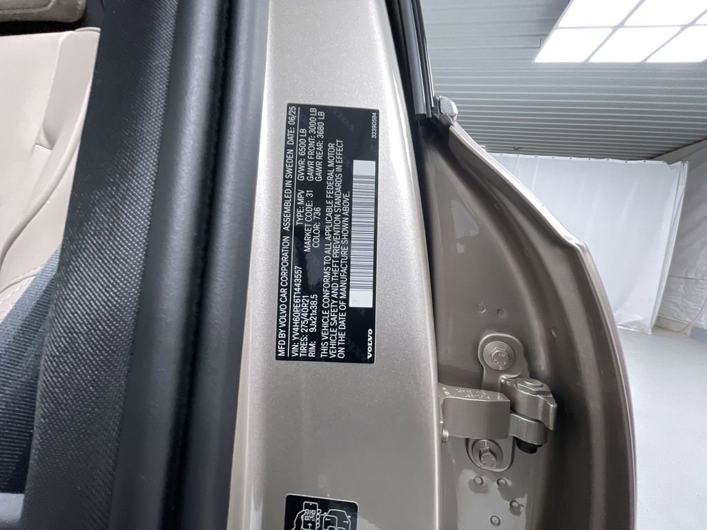 New 2026 Volvo XC90 T8 Plus image 25