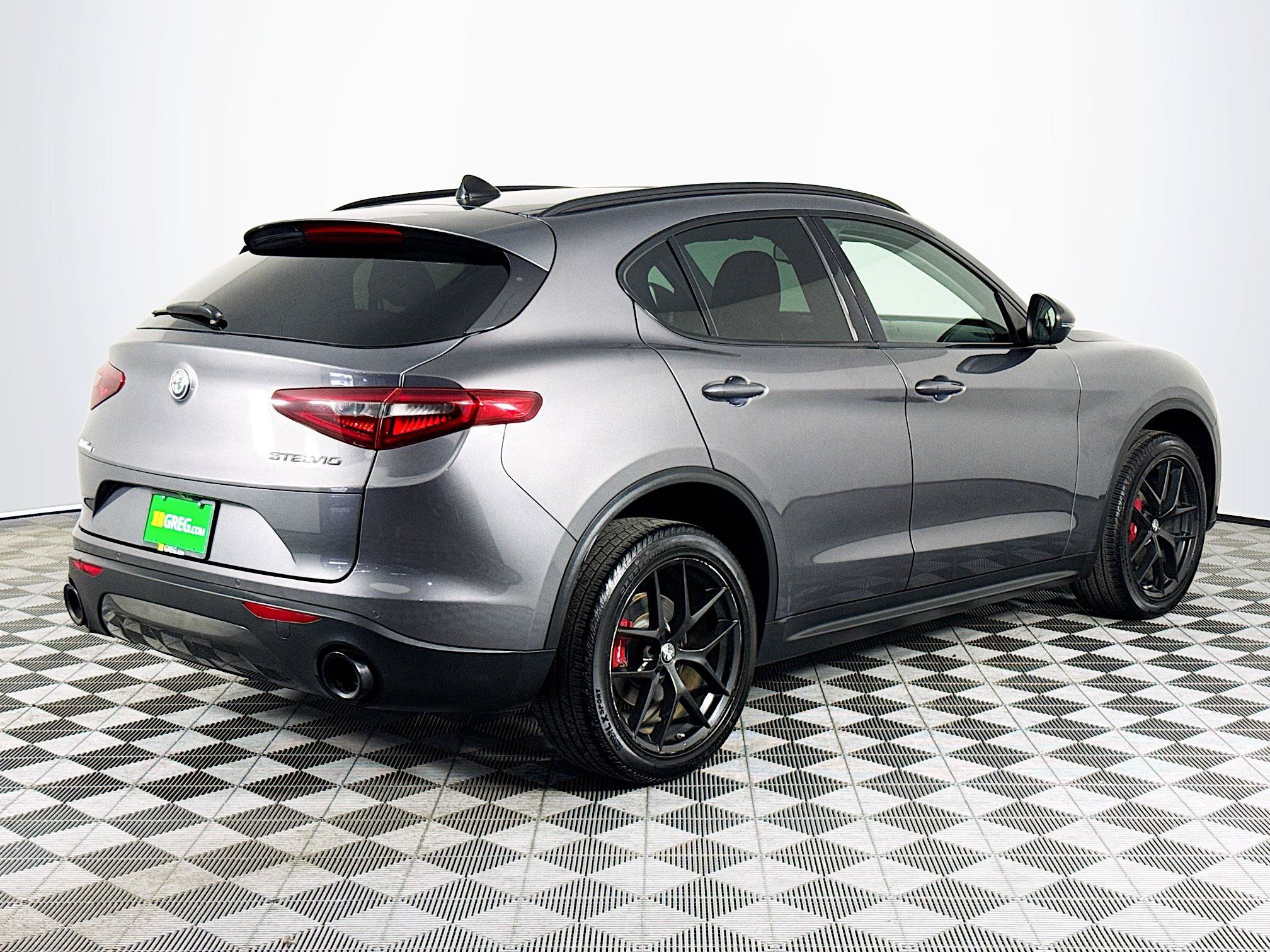 Used 2019 Alfa Romeo Stelvio w/ Nero Edizione RWD image 10