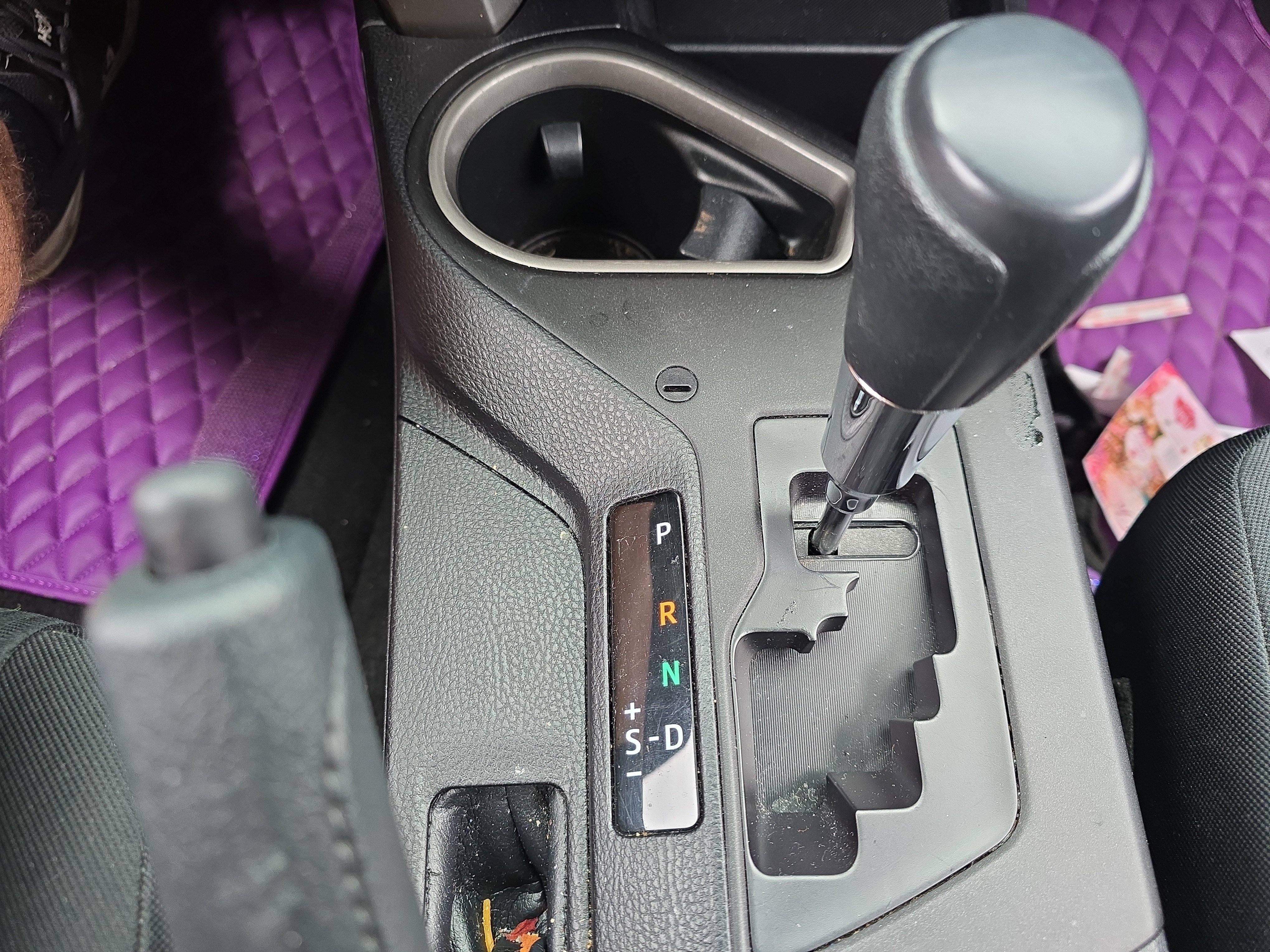 Used 2016 Toyota RAV4 LE AWD/4WD image 26