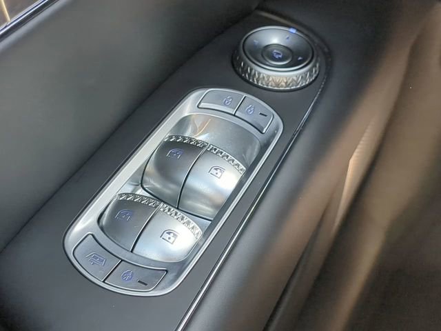 Used 2025 Genesis G90 3.5T AWD/4WD image 22