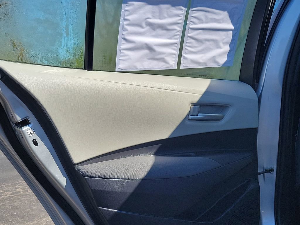 Used 2020 Toyota Corolla LE image 24