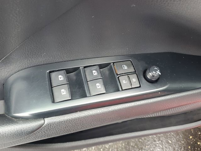 Used 2020 Toyota Camry SE image 14