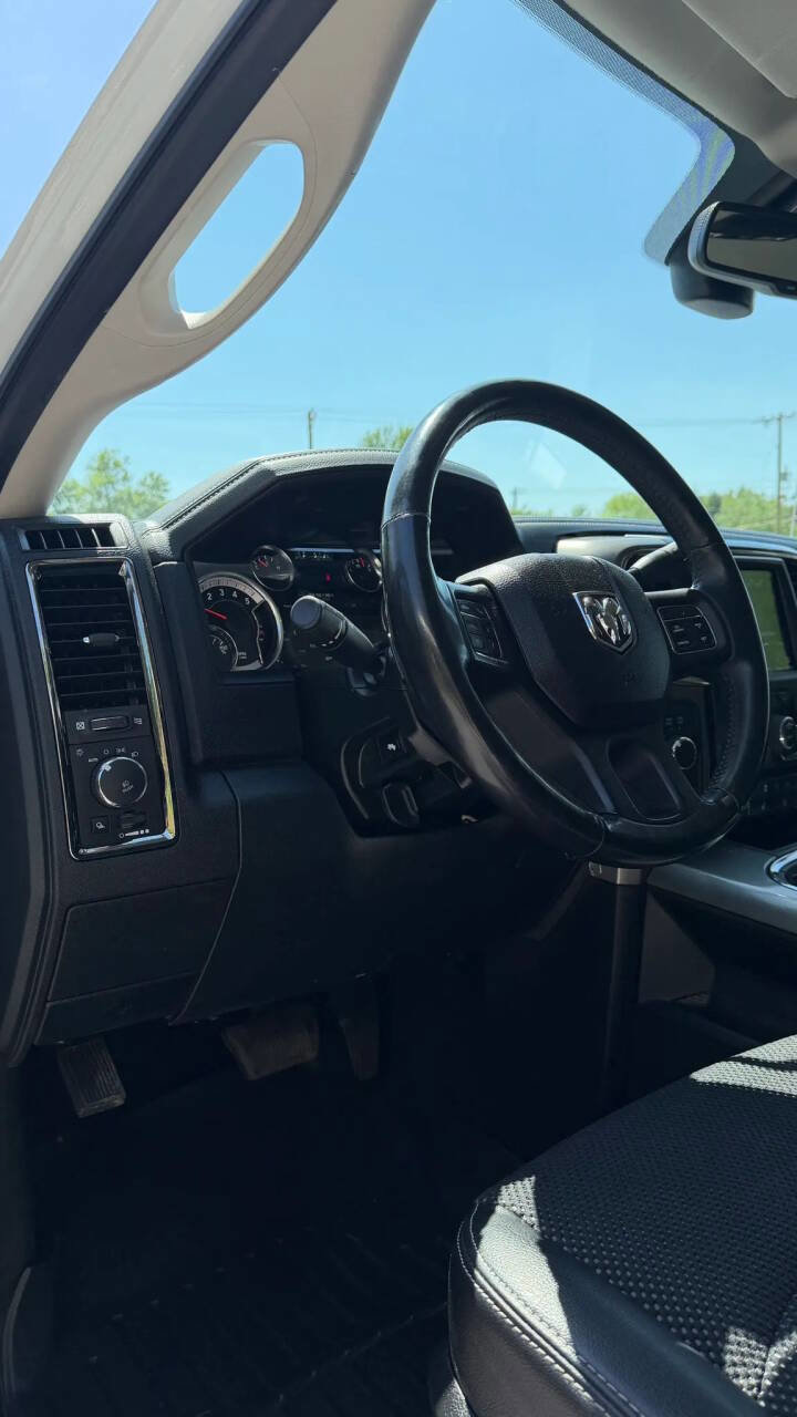 Used 2018 RAM 2500 Big Horn w/ Sport Appearance Group image 14