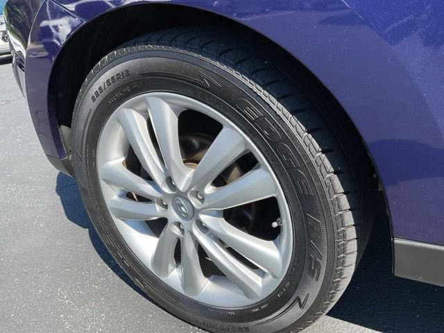 Used 2011 Hyundai Tucson Limited w/ Premium Pkg 3 FWD image 15