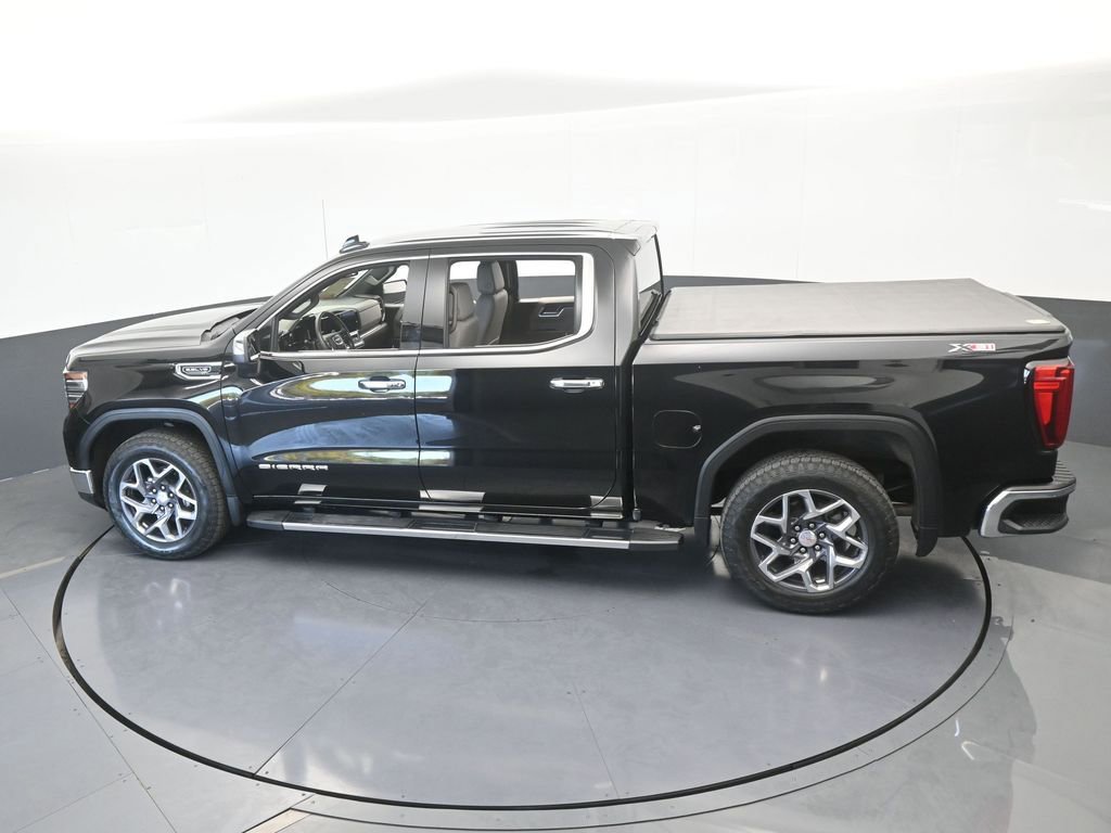 Used 2022 GMC Sierra 1500 SLT image 12