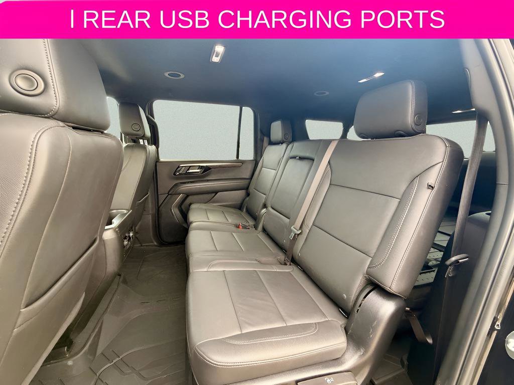 Used 2025 Chevrolet Suburban Z71 image 17