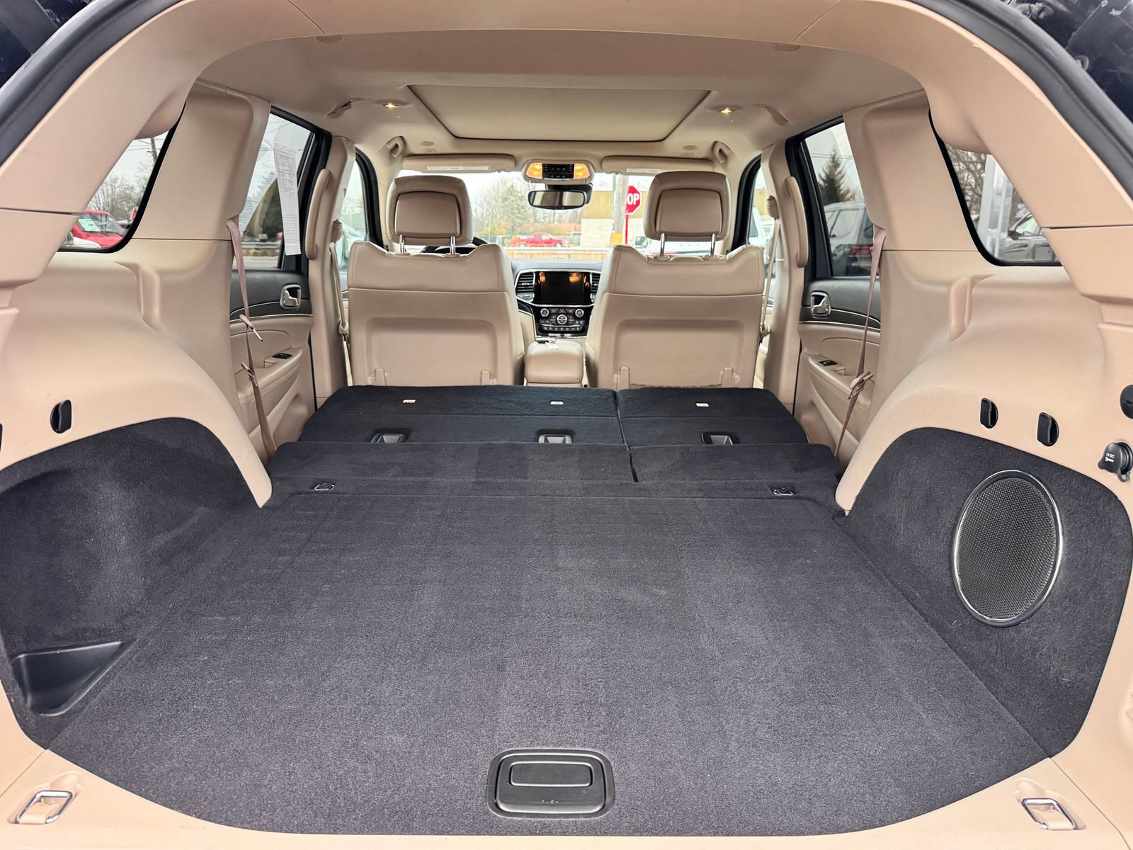 Used 2021 Jeep Grand Cherokee Limited w/ Luxury Group II image 7