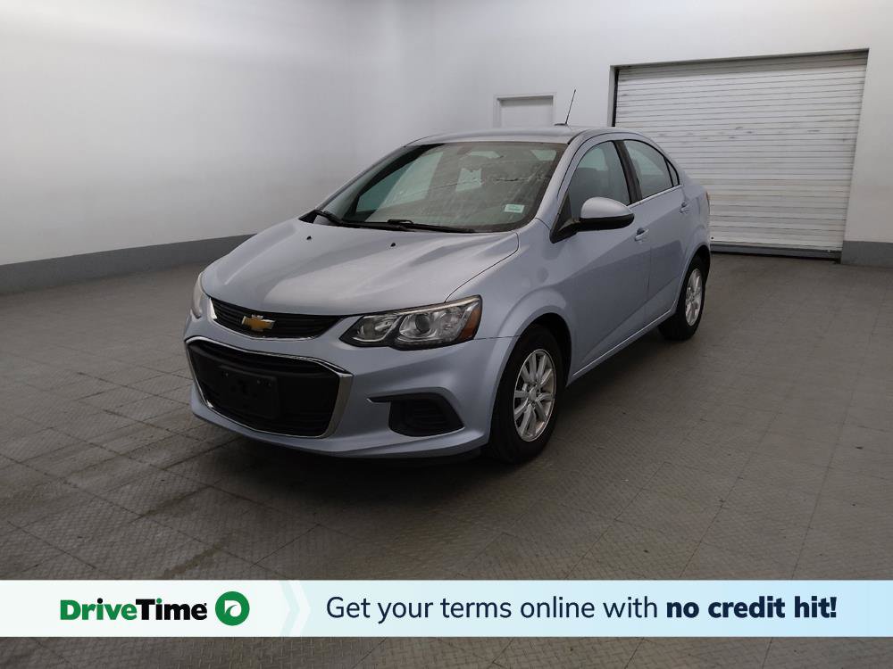 Used 2017 Chevrolet Sonic LT FWD image 1
