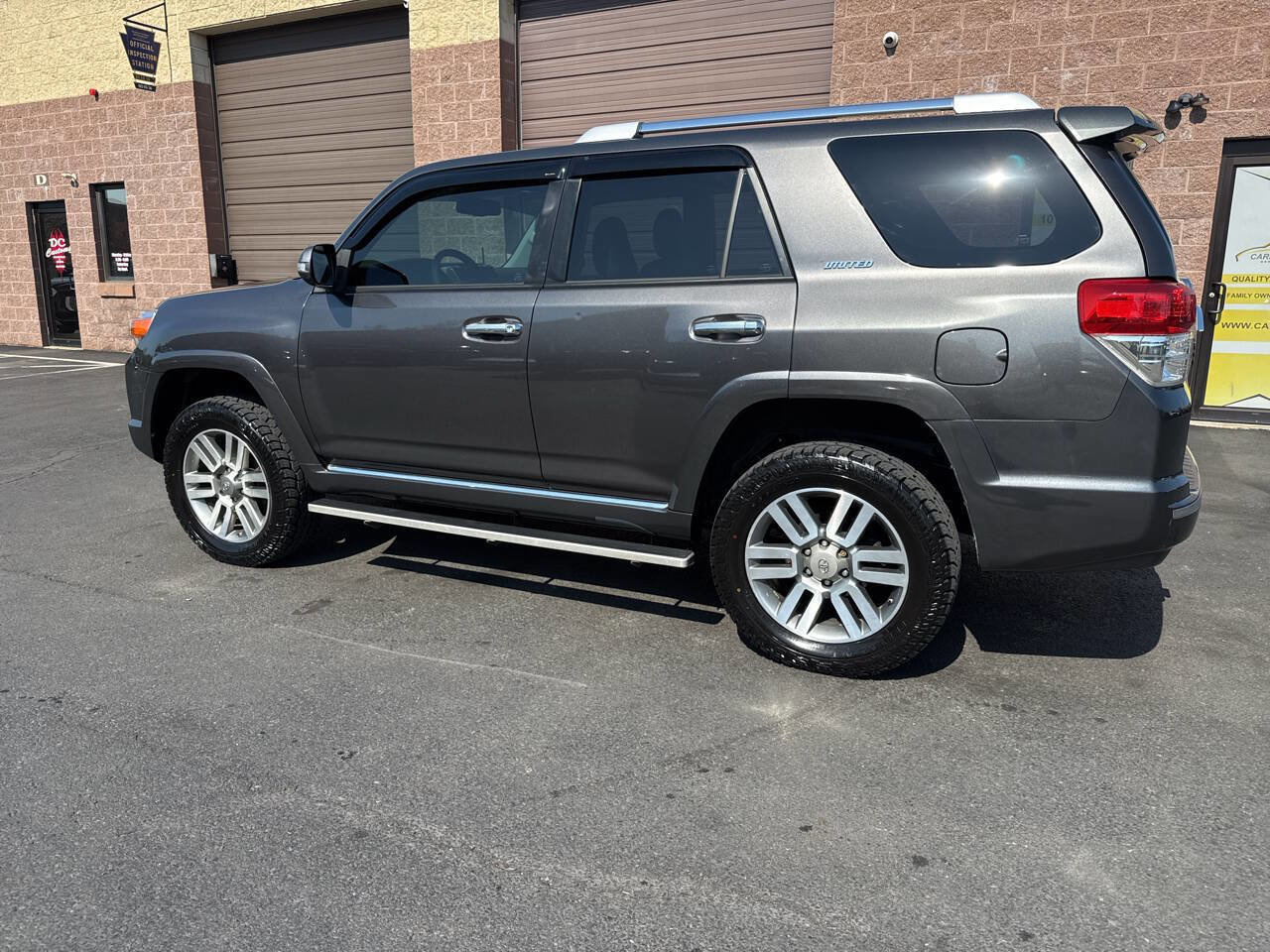 Used 2010 Toyota 4Runner SR5 image 14