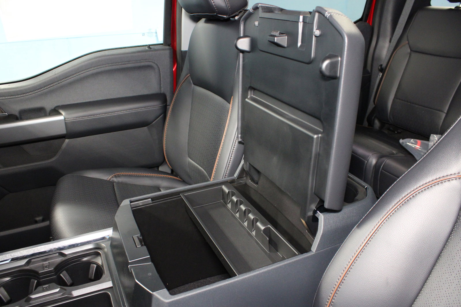 New 2025 Ford F350 Lariat w/ Lariat Ultimate Package image 19