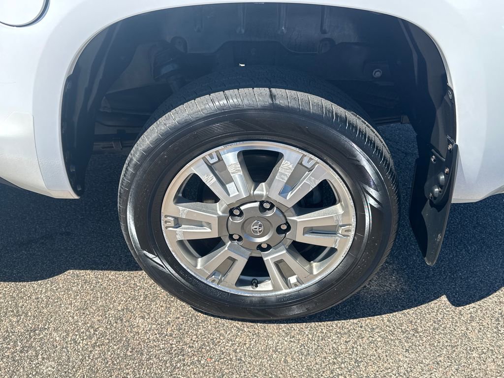 Used 2017 Toyota Tundra Platinum AWD/4WD image 40