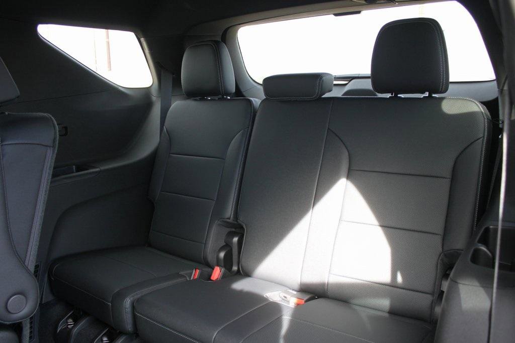 New 2026 Chevrolet Traverse LT w/ Enhanced Driving Package image 6