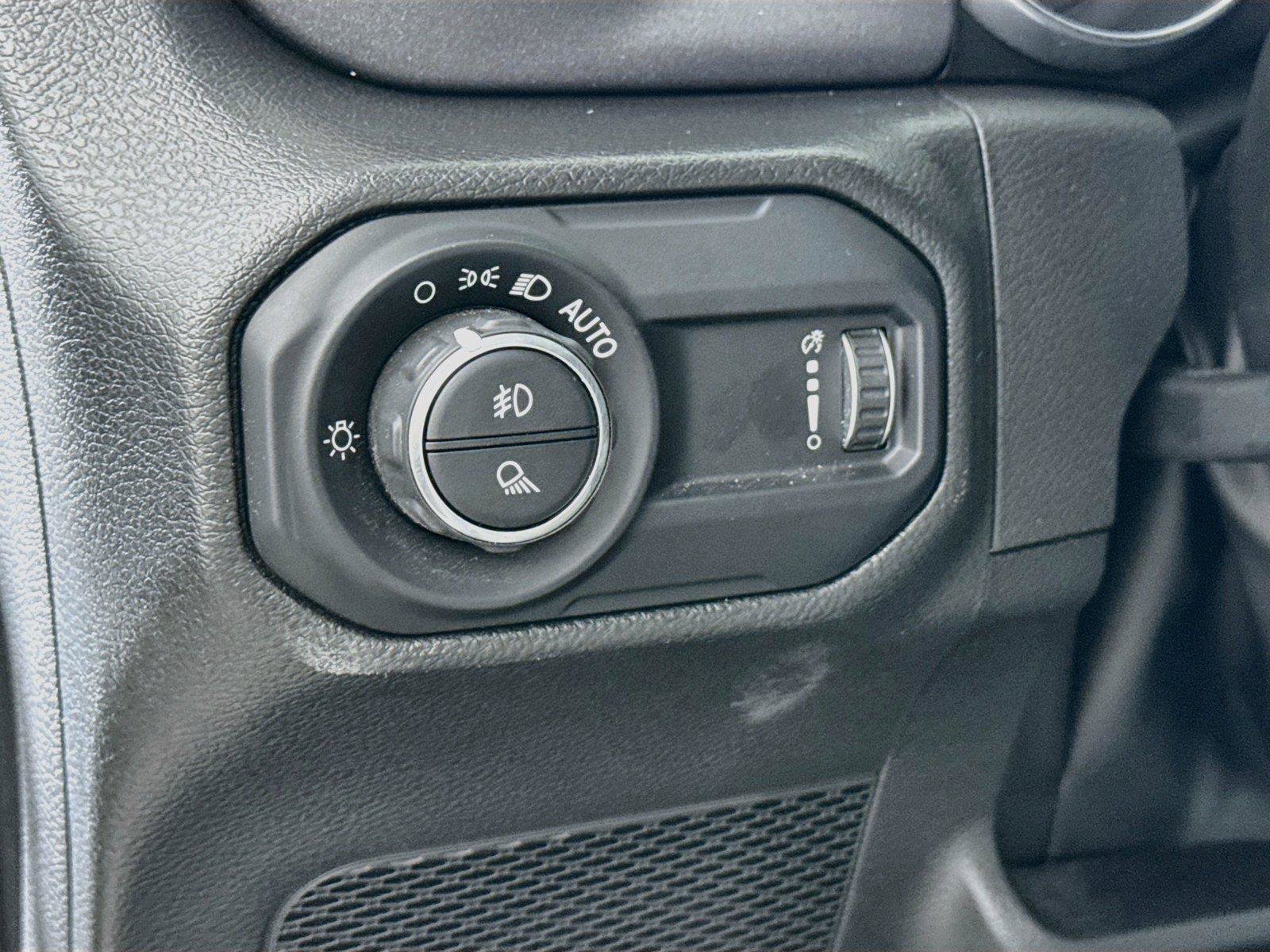 Used 2023 Jeep Gladiator Mojave w/ Cold Weather Group AWD/4WD image 16