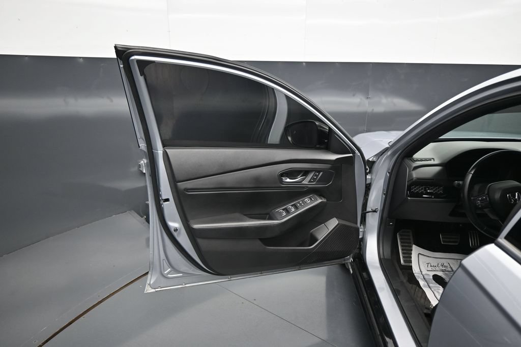 Used 2025 Honda Accord Sport image 10