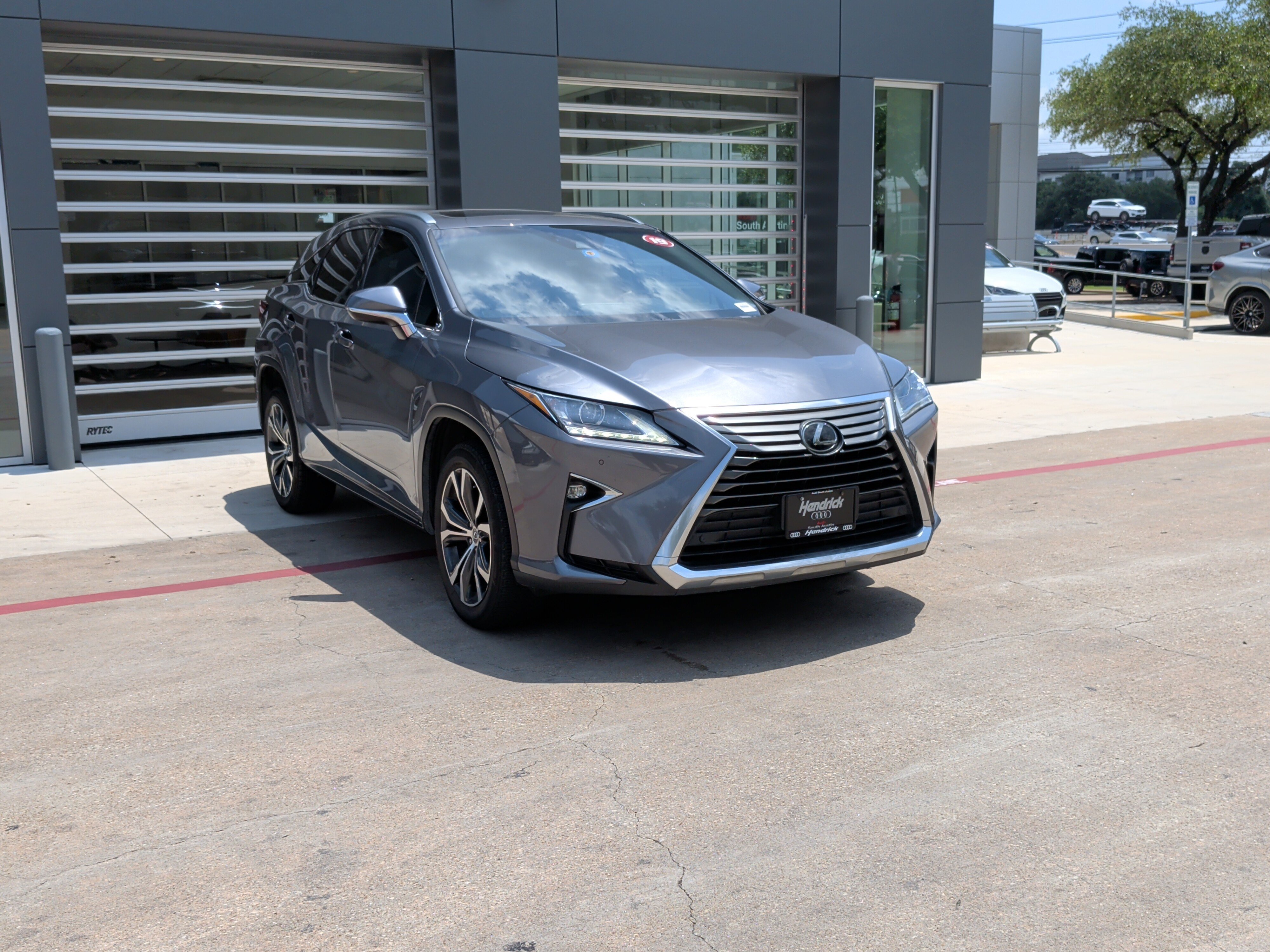 Used 2019 Lexus RX 350 FWD w/ Premium Package image 2