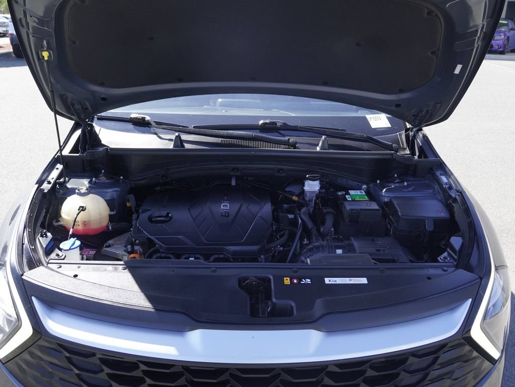 Used 2023 Kia Sportage LX FWD image 34