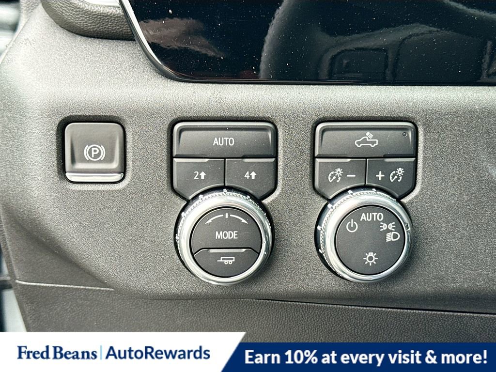 New 2026 GMC Sierra 1500 SLE image 11