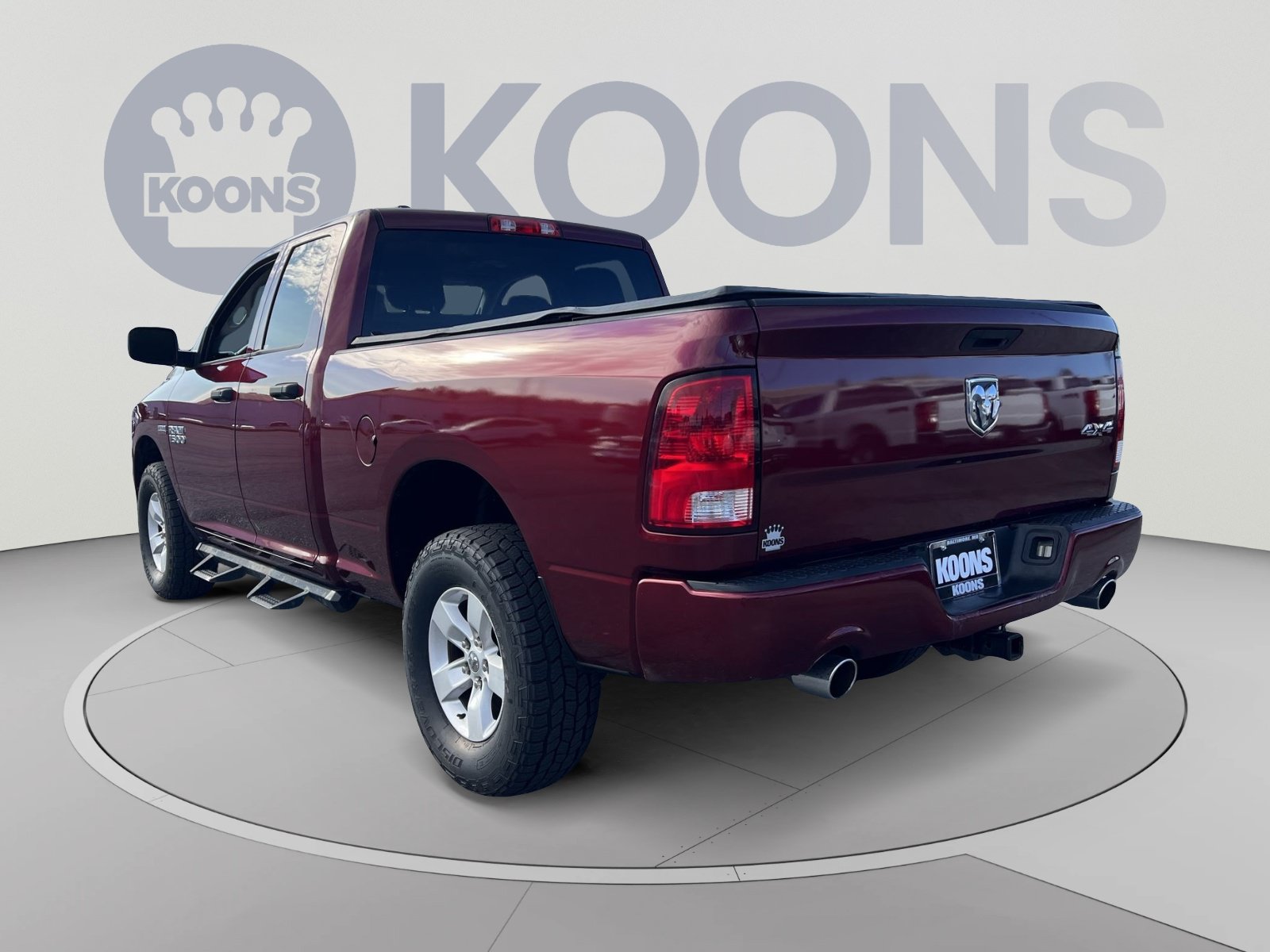 Used 2017 RAM 1500 Express AWD/4WD image 4