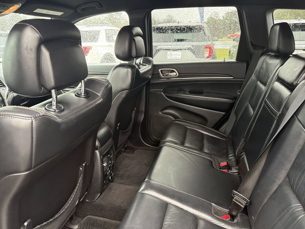 Used 2015 Jeep Grand Cherokee Limited image 18
