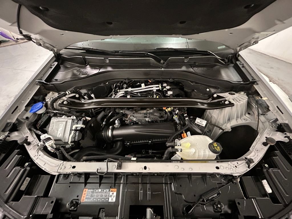 Used 2025 Ford Explorer ST-Line image 21