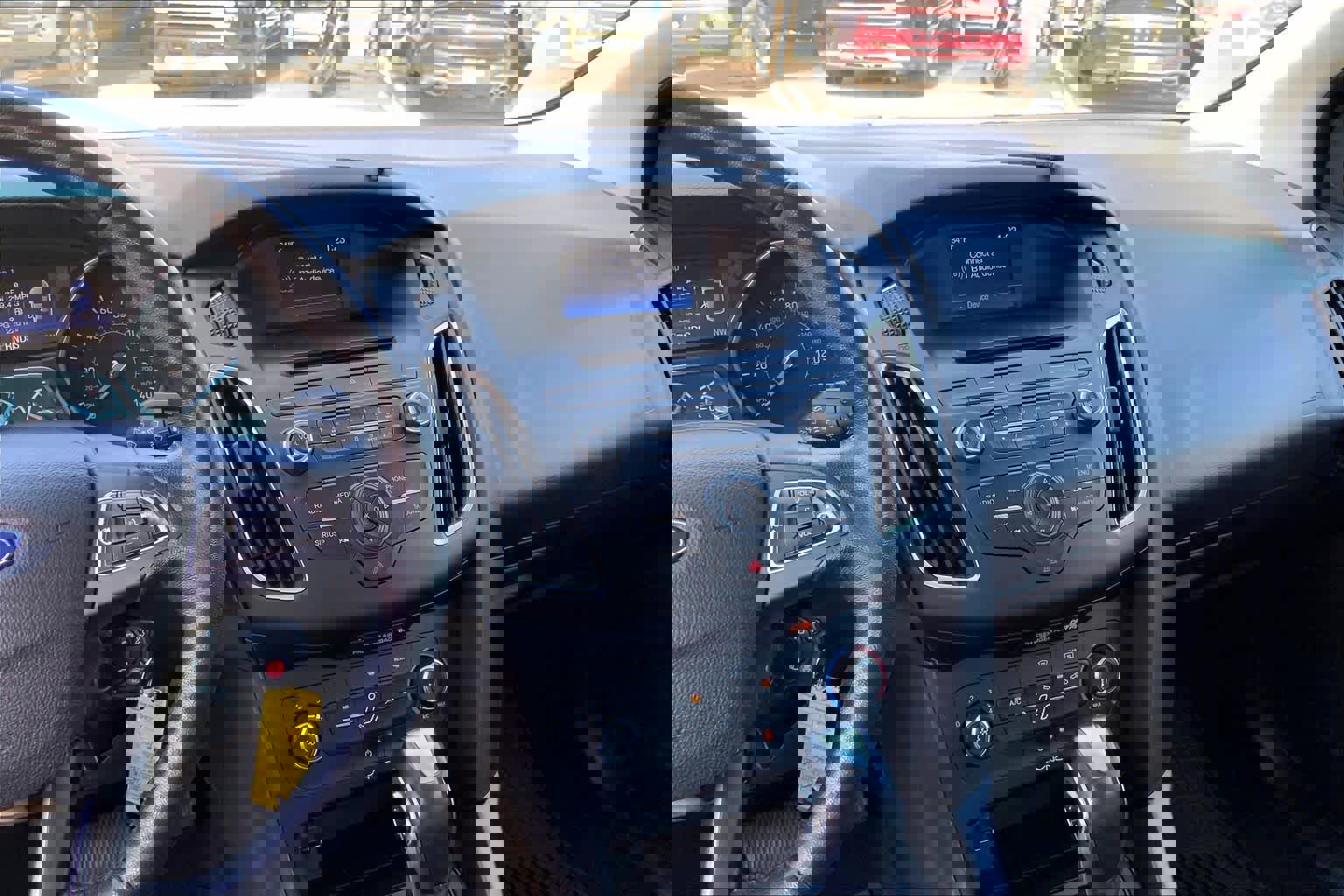 Used 2016 Ford Focus SE w/ Equipment Group 201A image 7