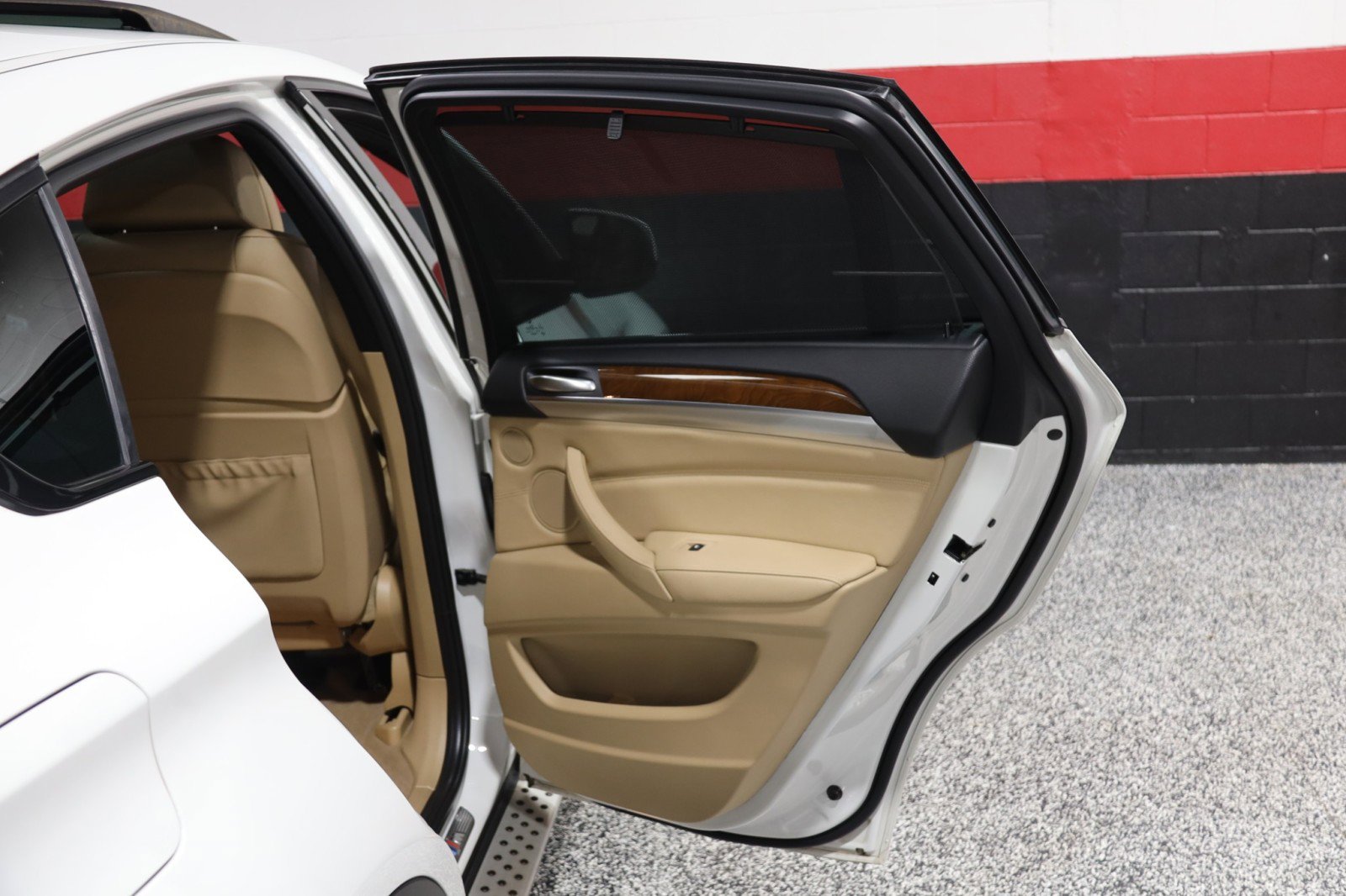 Used 2014 BMW X6 xDrive50i image 48