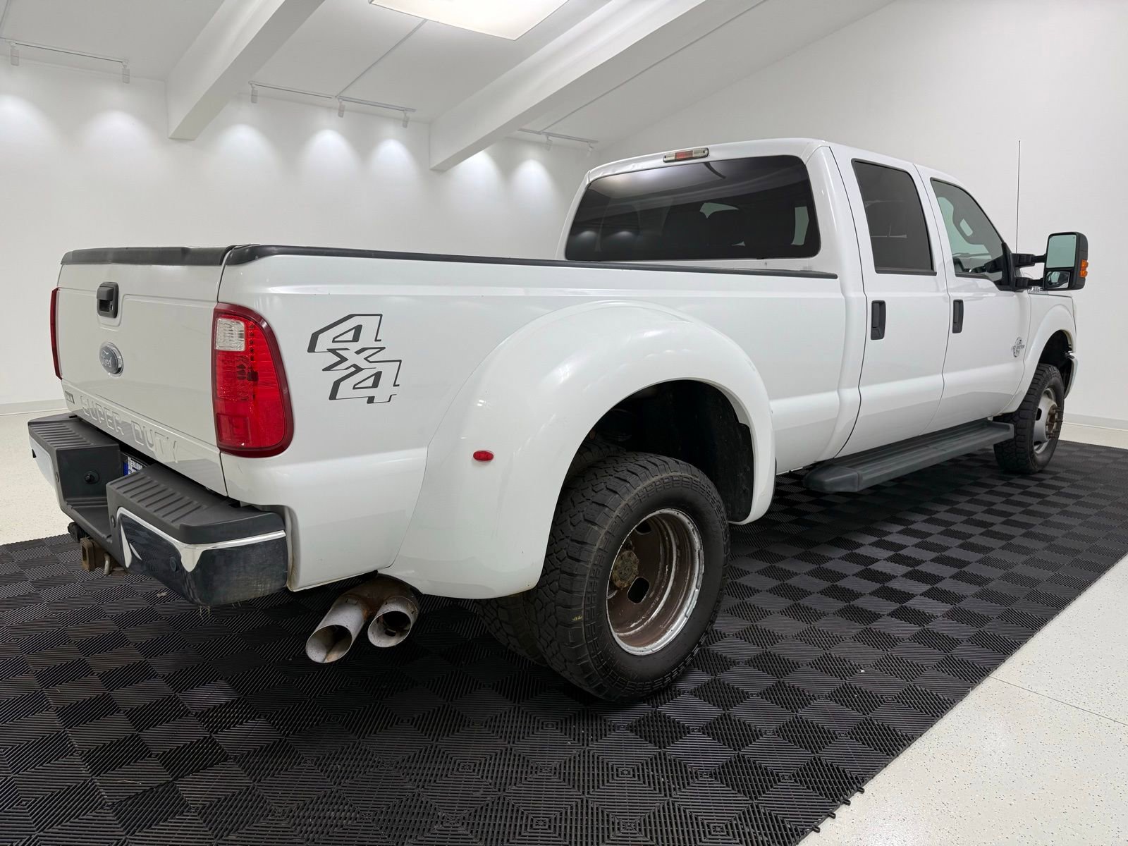 Used 2016 Ford F350 XLT w/ XLT Value Package AWD/4WD image 7