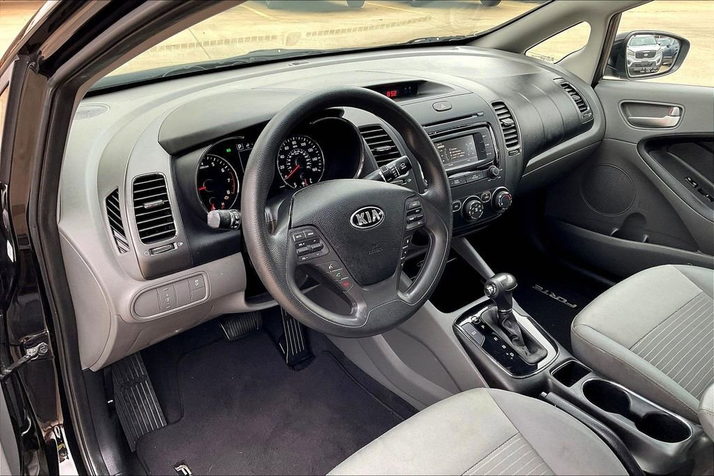 Used 2017 Kia Forte LX w/ LX Popular Package image 13