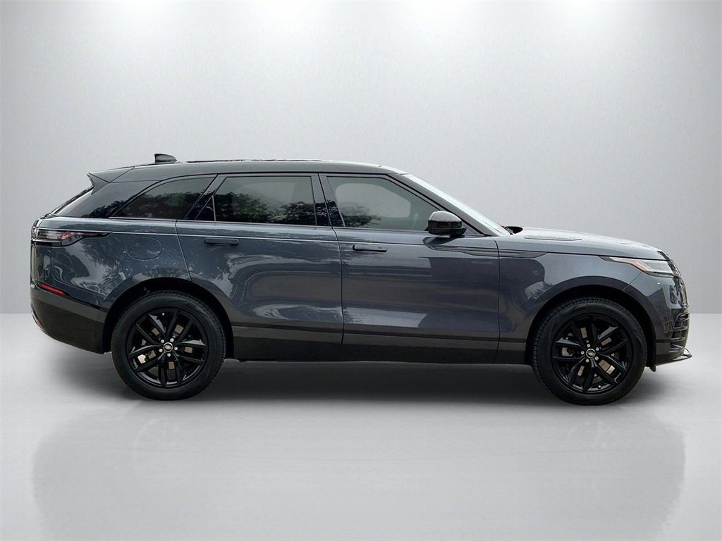 Used 2025 Land Rover Range Rover Velar Dynamic SE image 4