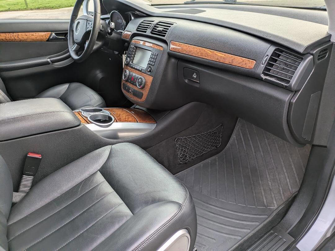 Used 2006 Mercedes-Benz R 350 4MATIC image 13