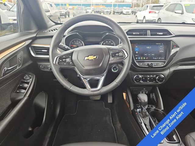 Used 2023 Chevrolet TrailBlazer ACTIV w/ Technology Package image 14
