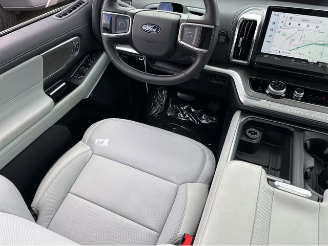 New 2026 Ford Expedition Platinum w/ Platinum Ultimate Package image 13
