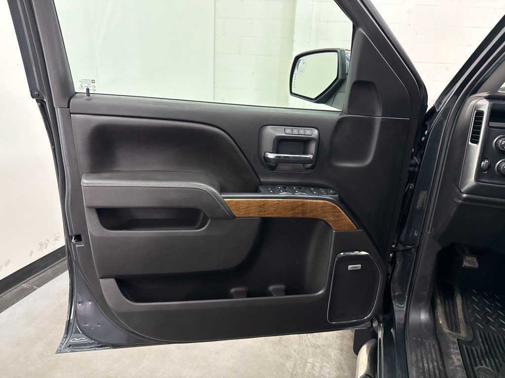Used 2017 Chevrolet Silverado 1500 LTZ w/ Sport Package AWD/4WD image 11