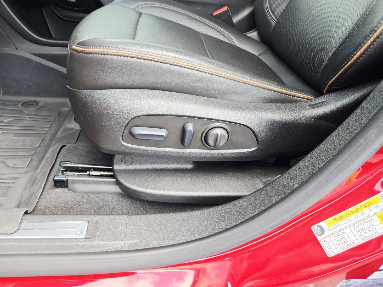 Used 2023 GMC Acadia AT4 w/ Technology Package AWD/4WD image 46