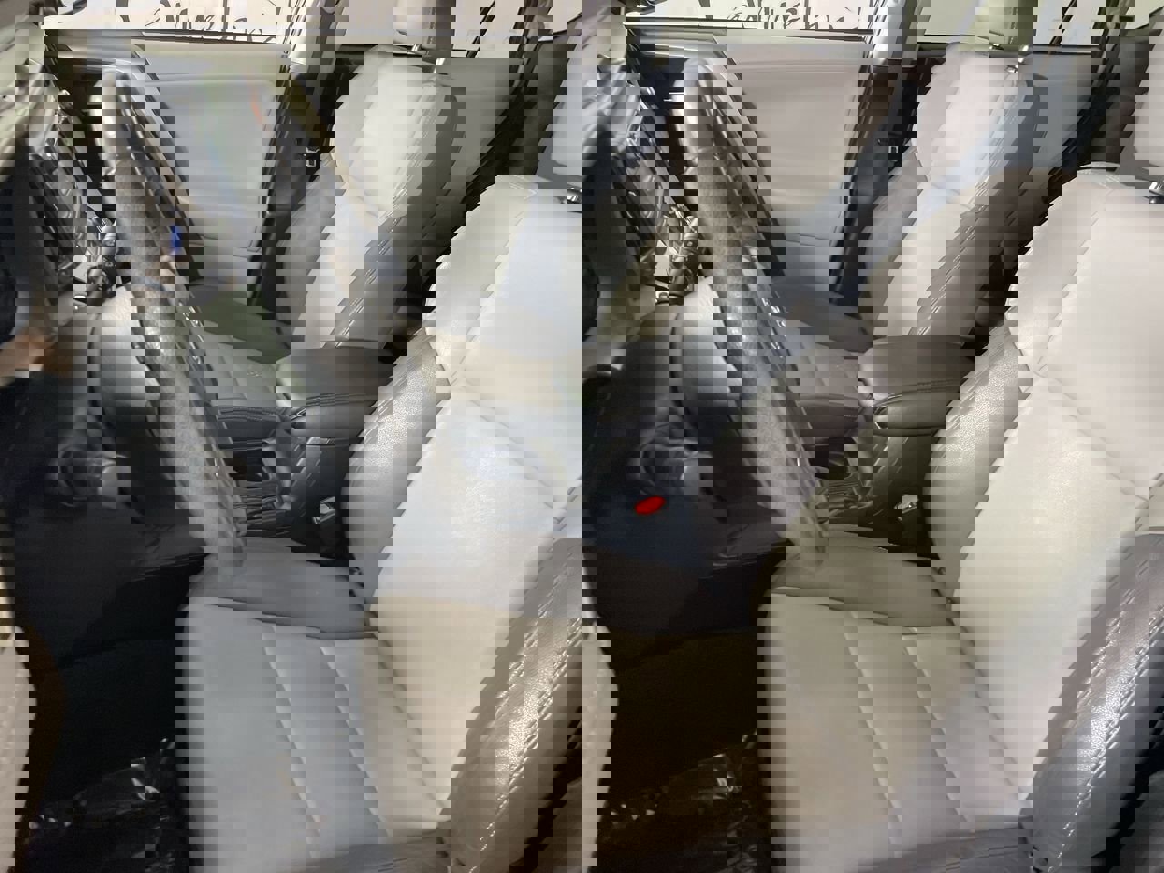 Used 2013 Toyota RAV4 Limited image 20