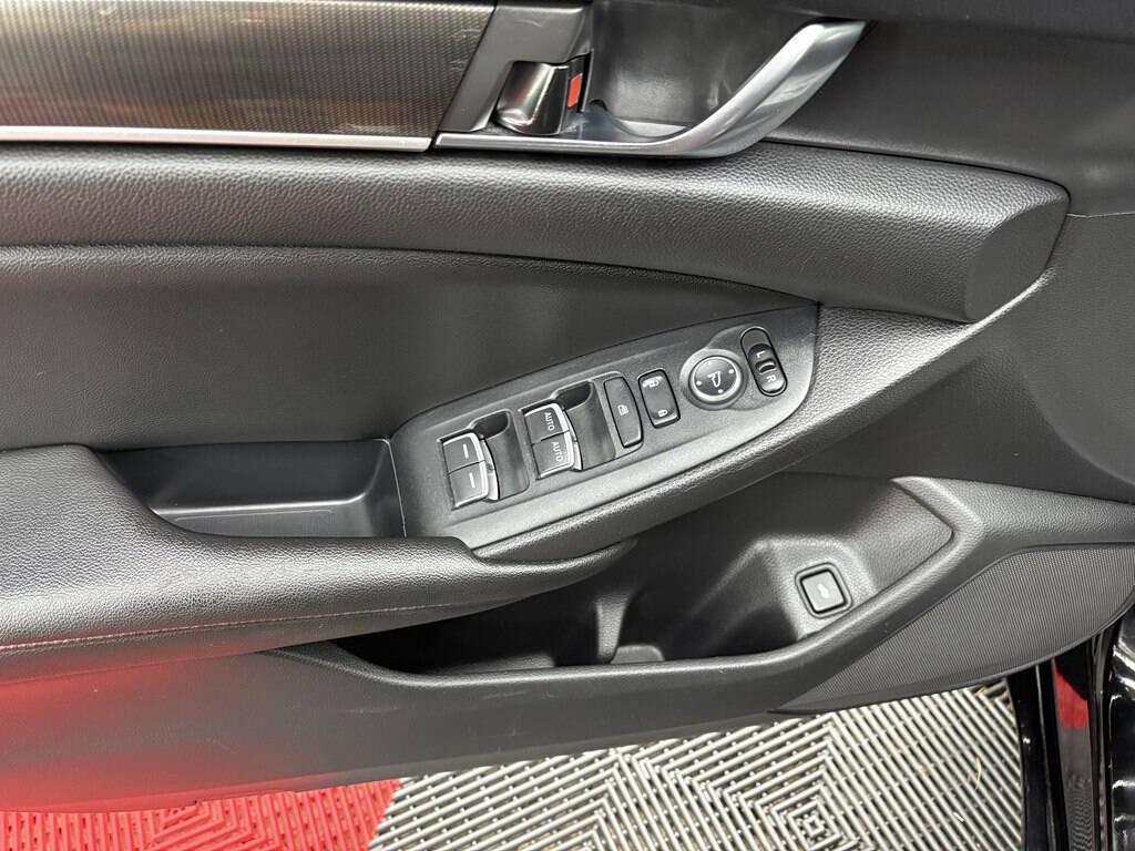 Used 2022 Honda Accord Sport image 8