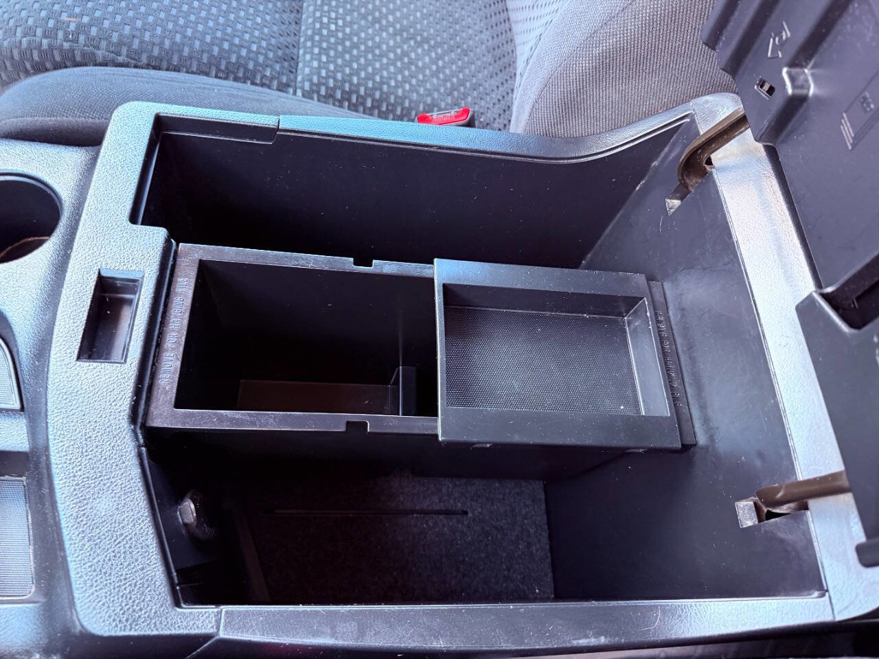 Used 2012 Toyota Tundra 4x4 Double Cab w/ SR5 Pkg image 34