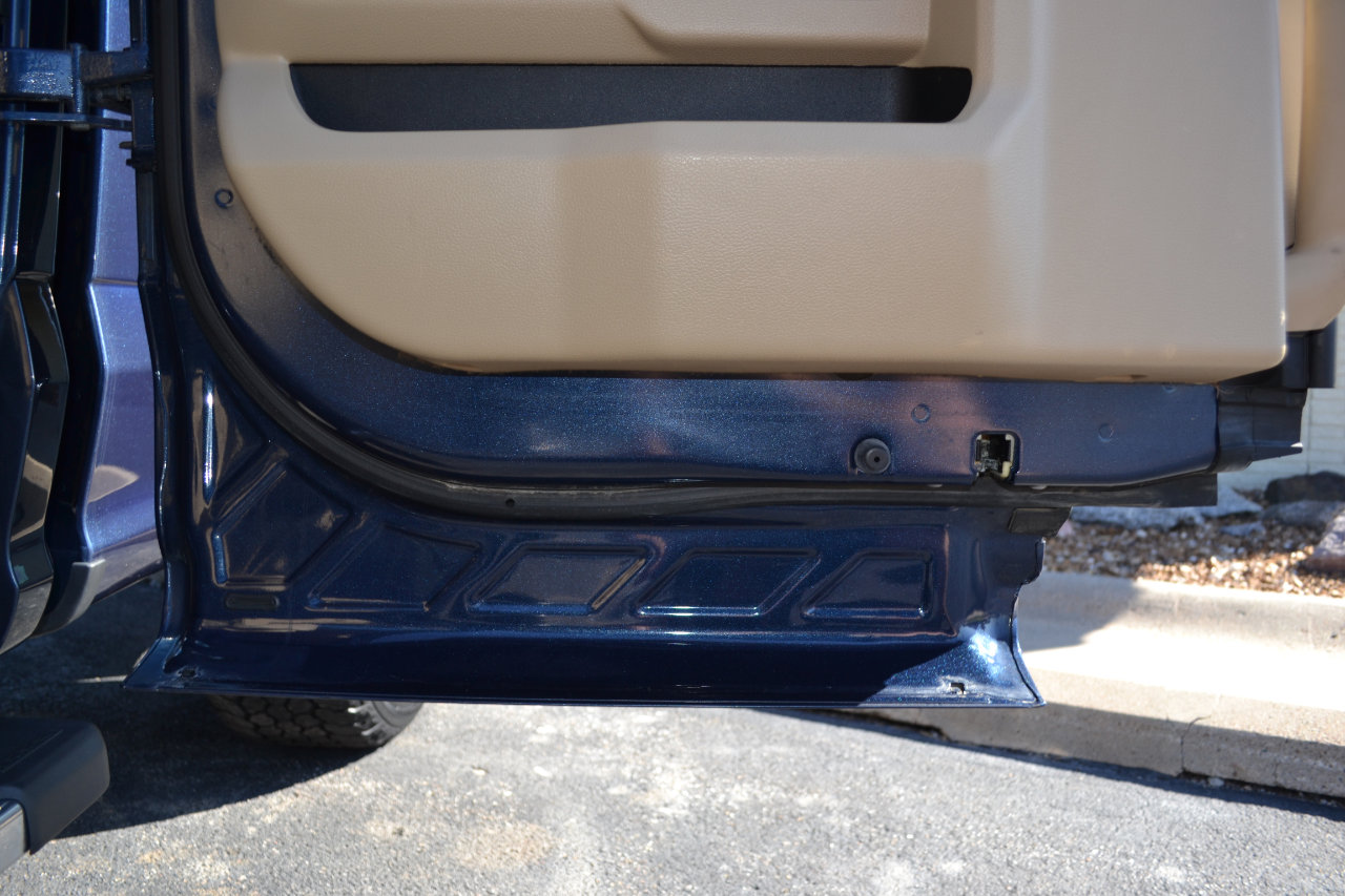 Used 2017 Ford F150 Lariat w/ Equipment Group 502A Luxury image 36