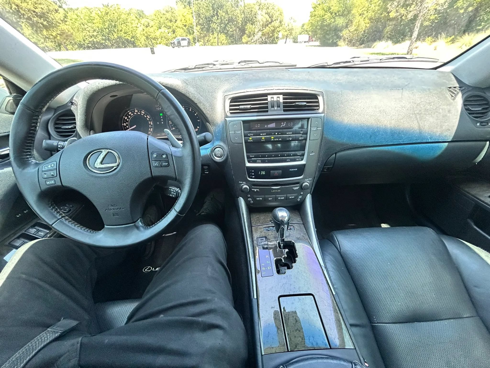 Used 2010 Lexus IS 350C RWD image 15