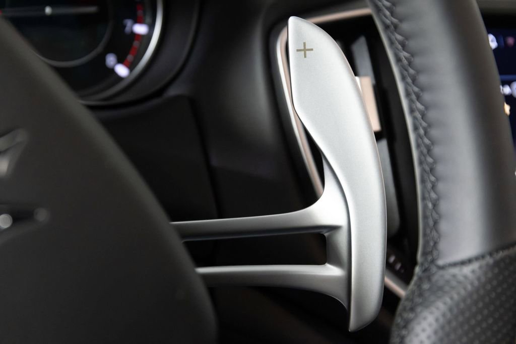 Used 2023 Maserati Ghibli Modena image 23