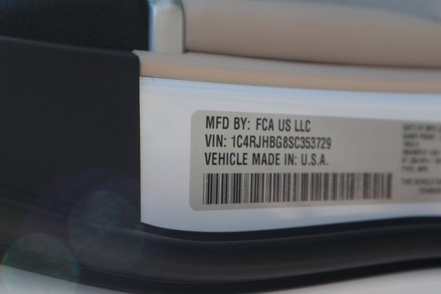 New 2025 Jeep Grand Cherokee Limited image 30