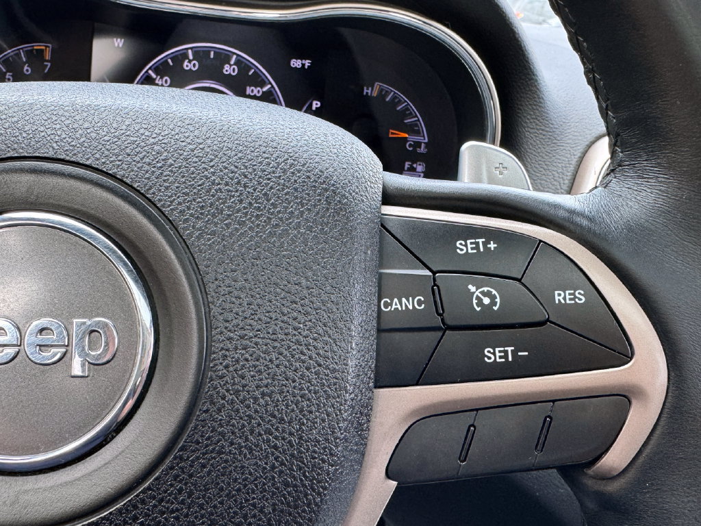 Used 2016 Jeep Grand Cherokee Limited 75th Anniversary AWD/4WD image 30