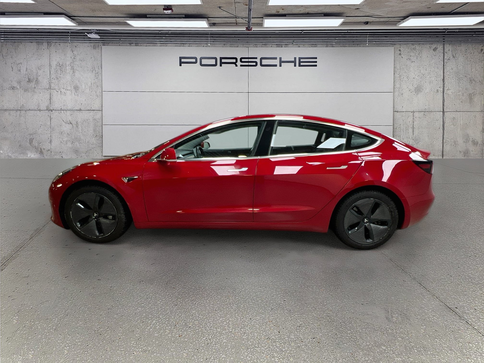 Used 2018 Tesla Model 3 Long Range AWD/4WD image 2