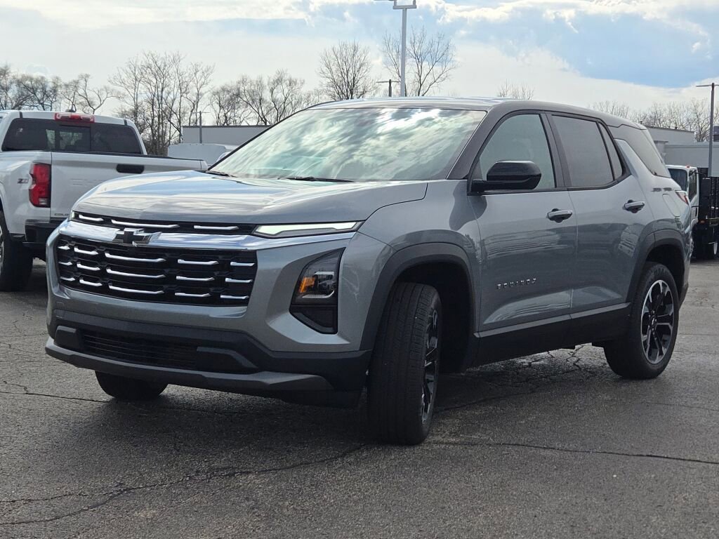 New 2026 Chevrolet Equinox LT w/ Convenience Package II FWD image 5