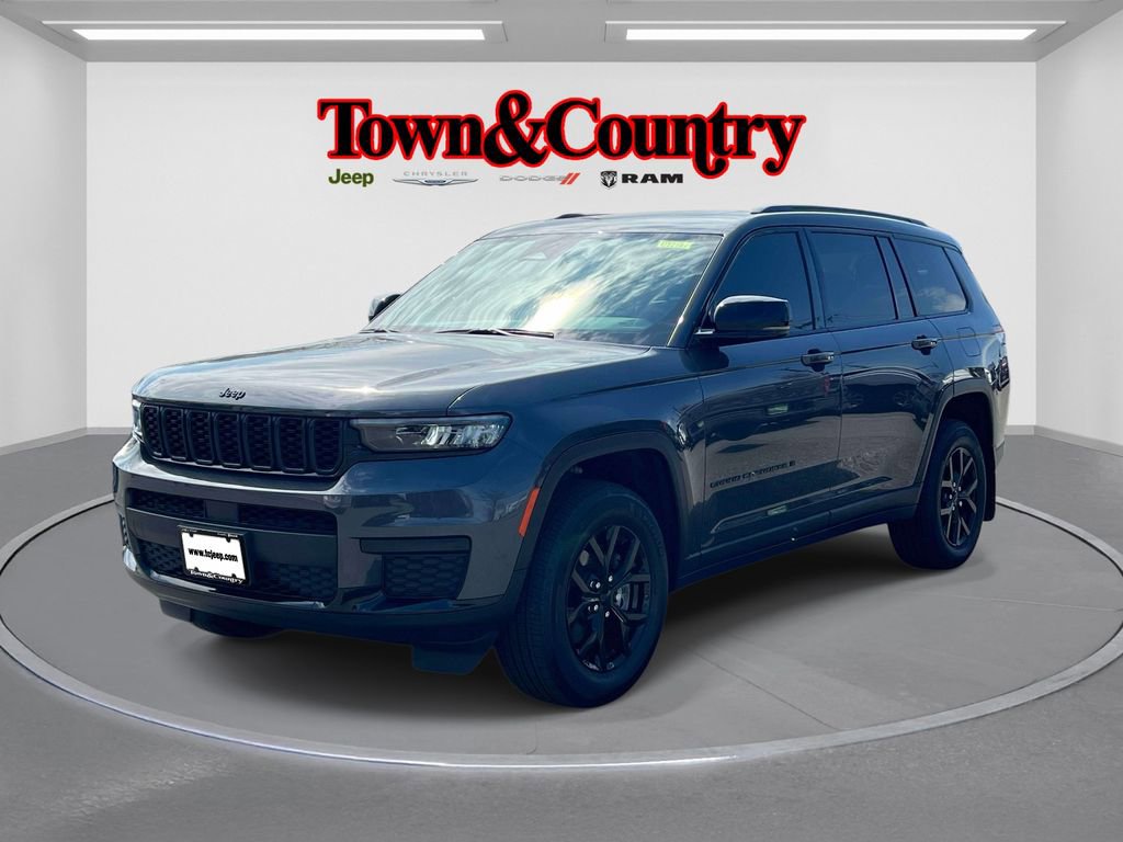 Certified 2025 Jeep Grand Cherokee L Altitude AWD/4WD image 3