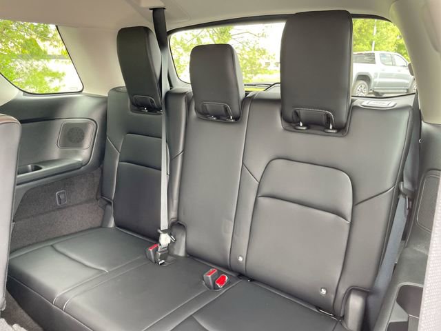 Used 2024 Nissan Pathfinder Platinum w/ Cargo Package FWD image 16