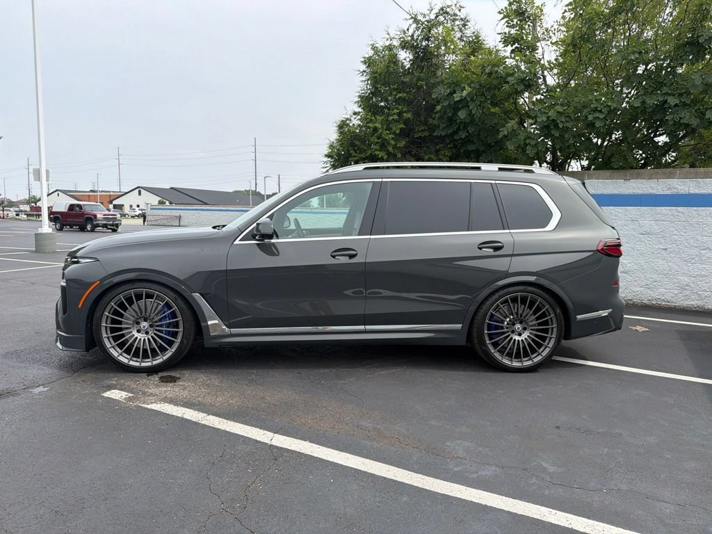 Used 2023 BMW ALPINA XB7 AWD/4WD image 2