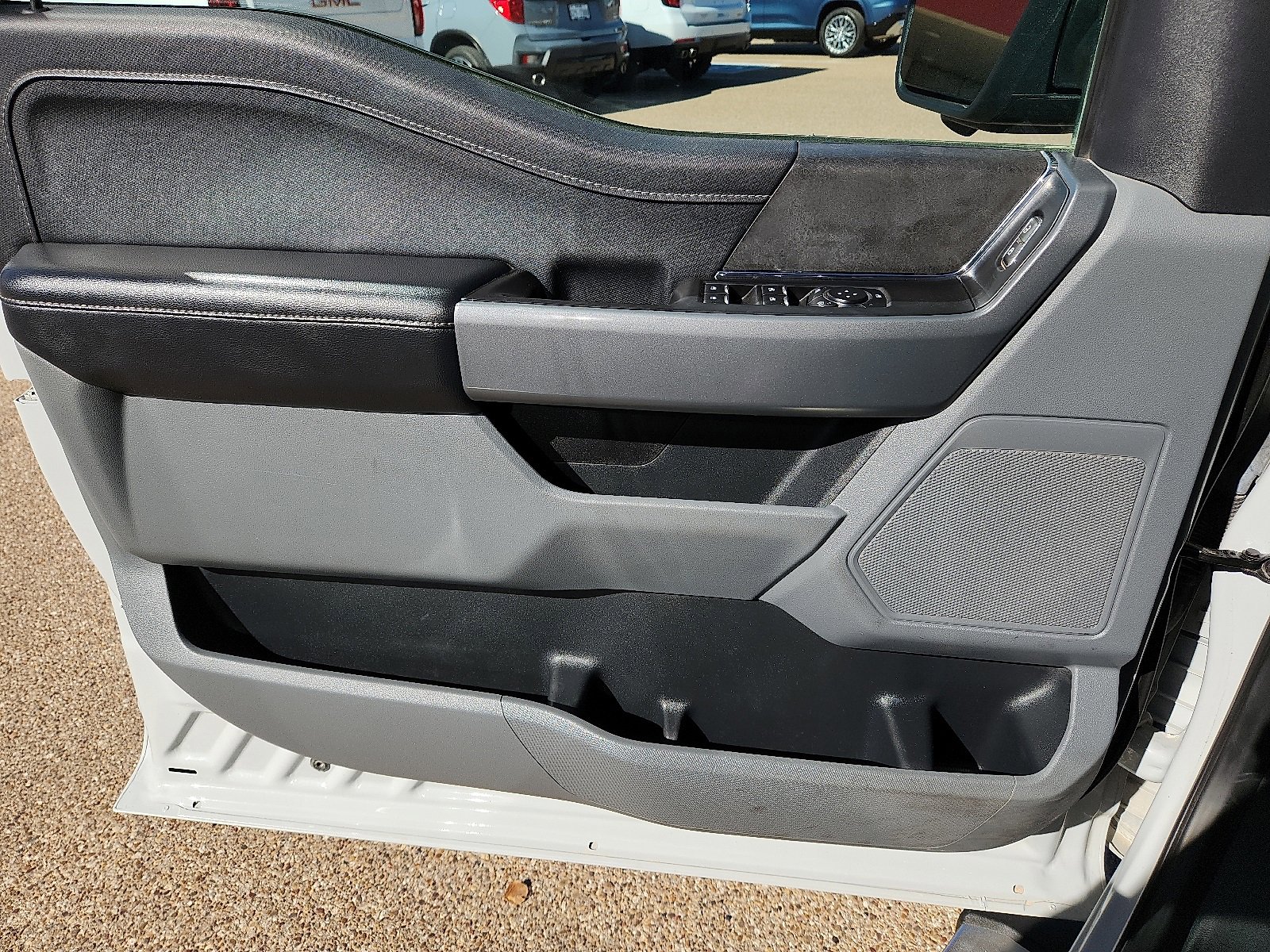 Used 2024 Ford F150 XLT w/ Mobile Office Package image 15